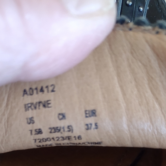 - Coach loafers 7.5 - Picture 7 of 7